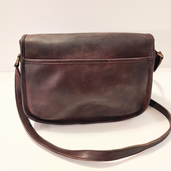 Vintage Coach City Crossbody - Picture 5 of 13